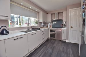 Kitchen- click for photo gallery